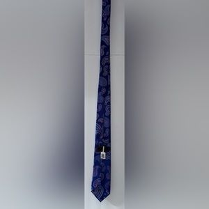 Joseph A. Bank Reserve Collection Tie Brand New, never worn.